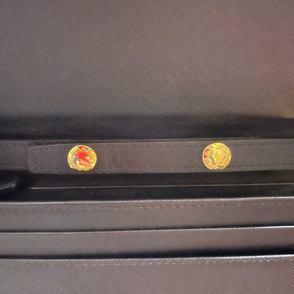 Authentic Prada Wallet On Chain - image 8